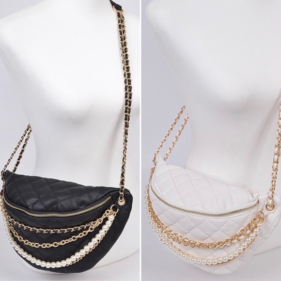 ‼️SOLD‼️✨ Last 1 - Chains Quilted Cross Body Bag ✨ - Picture 3 of 3